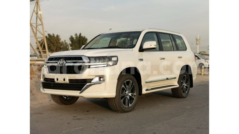 Big with watermark toyota land cruiser ashanti import dubai 14150