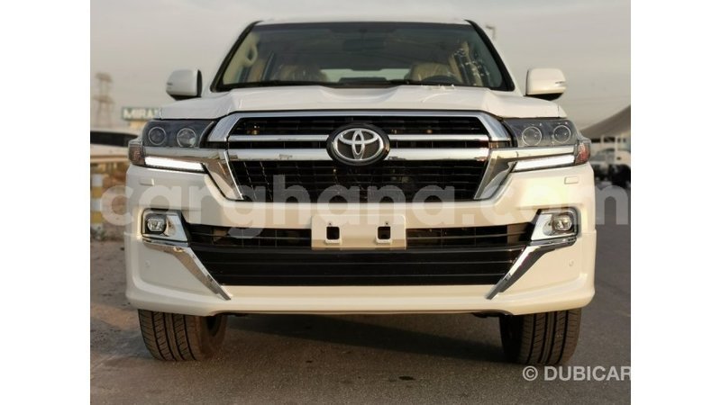 Big with watermark toyota land cruiser ashanti import dubai 14150