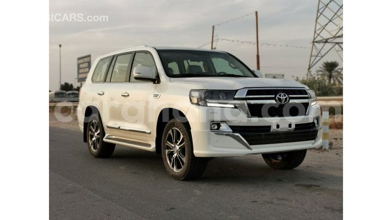 Big with watermark toyota land cruiser ashanti import dubai 14150