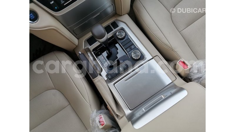 Big with watermark toyota land cruiser ashanti import dubai 14150