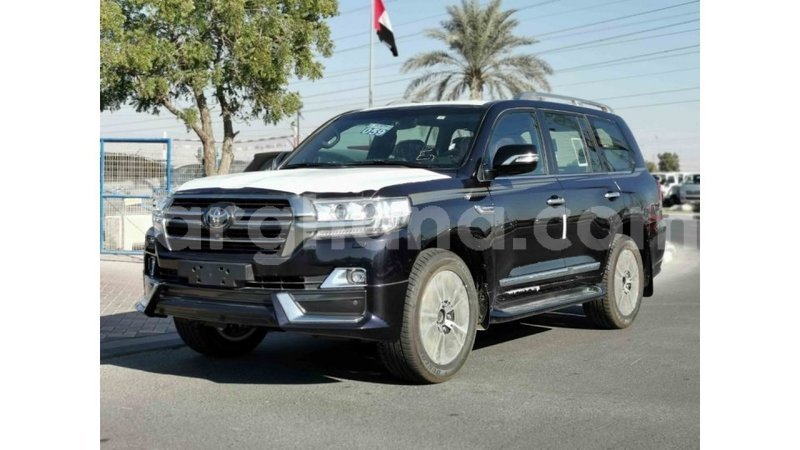 Big with watermark toyota land cruiser ashanti import dubai 14170