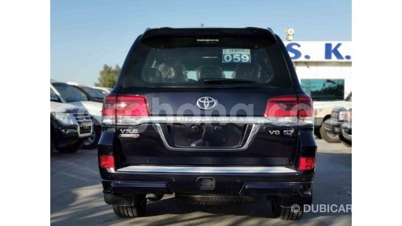 Big with watermark toyota land cruiser ashanti import dubai 14170