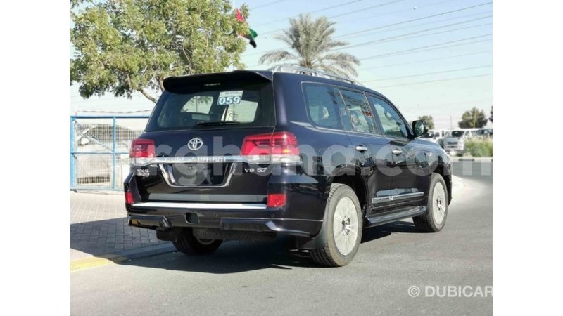 Big with watermark toyota land cruiser ashanti import dubai 14170