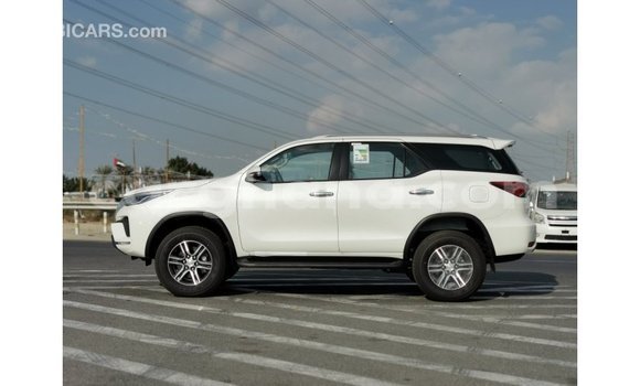 Buy Import Toyota Fortuner White Car in Import - Dubai in Ashanti Buy Import Toyota Fortuner White Car in Import - Dubai in Ashanti