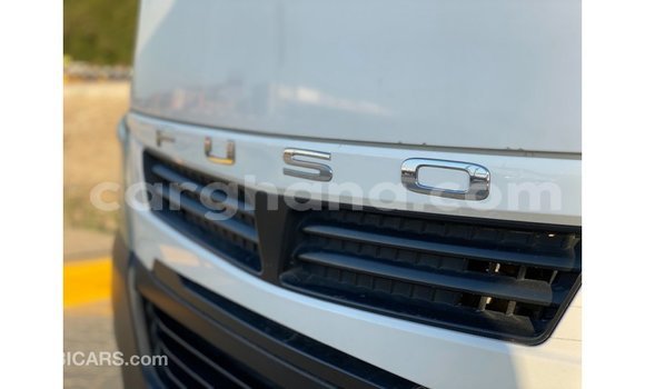Buy Import Nissan Urvan White Car in Import - Dubai in Ashanti Buy Import Nissan Urvan White Car in Import - Dubai in Ashanti