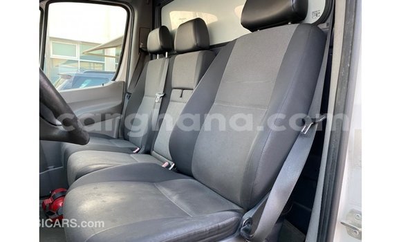 Buy Import Volkswagen Beetle White Car in Import - Dubai in Ashanti Buy Import Volkswagen Beetle White Car in Import - Dubai in Ashanti