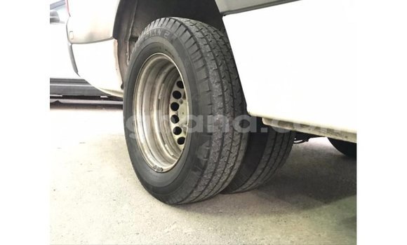 Buy Import Volkswagen Beetle White Car in Import - Dubai in Ashanti Buy Import Volkswagen Beetle White Car in Import - Dubai in Ashanti