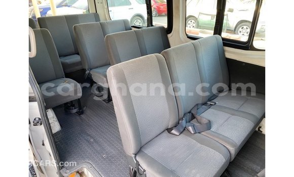 Ra Imported Nissan Urvan funfun Ọkọ̀ in Import - Dubai ni Ashanti Ra Imported Nissan Urvan funfun Ọkọ̀ in Import - Dubai ni Ashanti