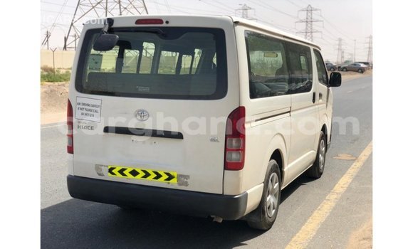 Ra Imported Toyota Hiace funfun Ọkọ̀ in Import - Dubai ni Ashanti Ra Imported Toyota Hiace funfun Ọkọ̀ in Import - Dubai ni Ashanti