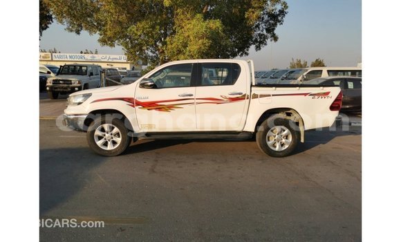 Buy Import Toyota Hilux White Car in Import - Dubai in Ashanti Buy Import Toyota Hilux White Car in Import - Dubai in Ashanti