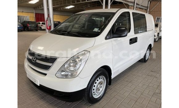 Ra Imported Hyundai Accent funfun Ọkọ̀ in Import - Dubai ni Ashanti Ra Imported Hyundai Accent funfun Ọkọ̀ in Import - Dubai ni Ashanti