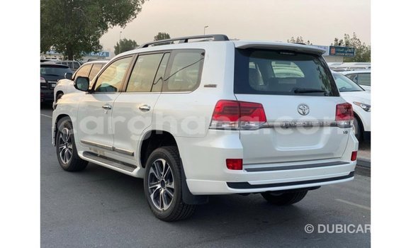 Ra Imported Toyota Land Cruiser funfun Ọkọ̀ in Import - Dubai ni Ashanti Ra Imported Toyota Land Cruiser funfun Ọkọ̀ in Import - Dubai ni Ashanti