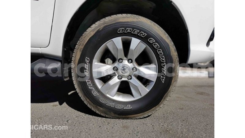 Big with watermark toyota hilux ashanti import dubai 14227