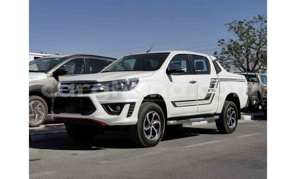 Buy Import Toyota Hilux White Car in Import - Dubai in Ashanti Buy Import Toyota Hilux White Car in Import - Dubai in Ashanti