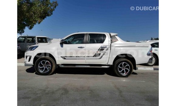Buy Import Toyota Hilux White Car in Import - Dubai in Ashanti Buy Import Toyota Hilux White Car in Import - Dubai in Ashanti