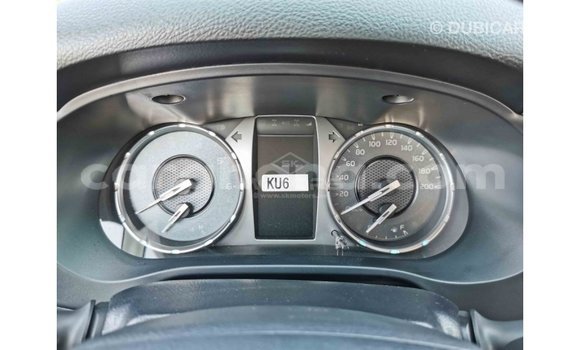 Sayi Imported Toyota Hilux White Mota in Import - Dubai a Ashanti Sayi Imported Toyota Hilux White Mota in Import - Dubai a Ashanti