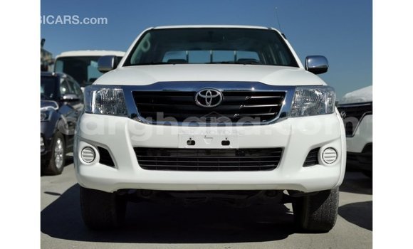 Buy Import Toyota Hilux White Car in Import - Dubai in Ashanti Buy Import Toyota Hilux White Car in Import - Dubai in Ashanti