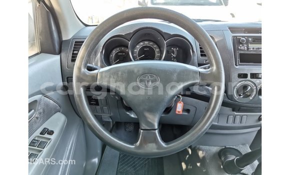 Buy Import Toyota Hilux White Car in Import - Dubai in Ashanti Buy Import Toyota Hilux White Car in Import - Dubai in Ashanti