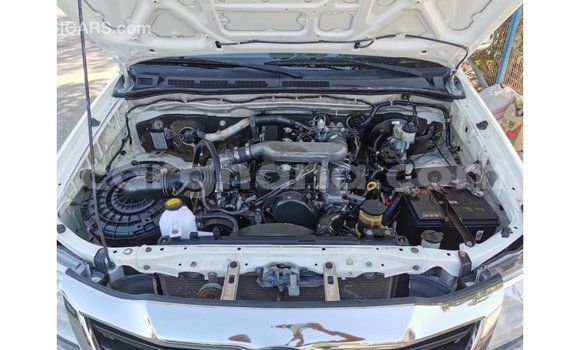 Buy Import Toyota Hilux White Car in Import - Dubai in Ashanti Buy Import Toyota Hilux White Car in Import - Dubai in Ashanti