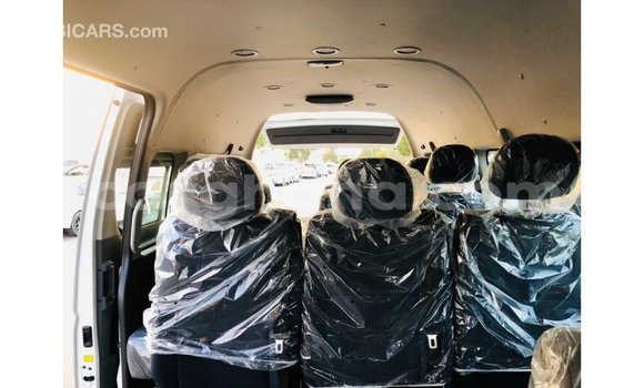 Ra Imported Foton Tunland funfun Ọkọ̀ in Import - Dubai ni Ashanti Ra Imported Foton Tunland funfun Ọkọ̀ in Import - Dubai ni Ashanti