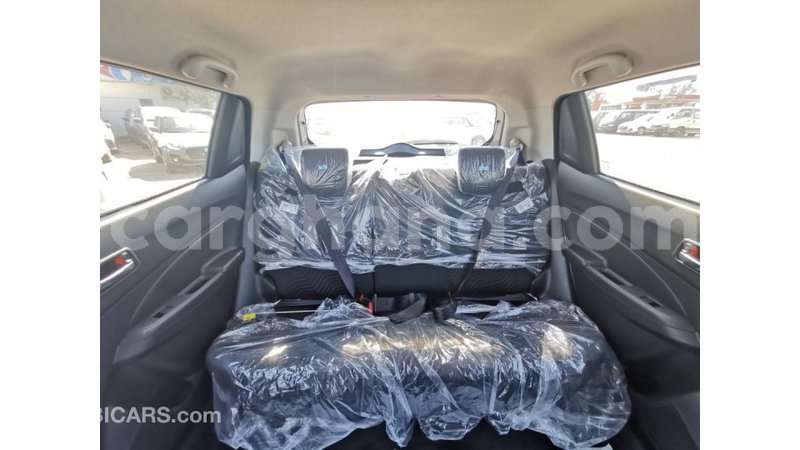 Big with watermark suzuki swift ashanti import dubai 14257