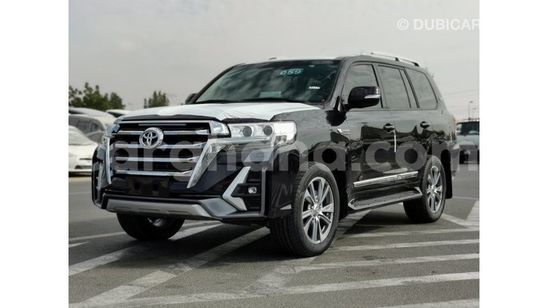 Big with watermark toyota land cruiser ashanti import dubai 14272