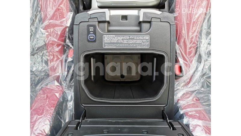 Big with watermark toyota land cruiser ashanti import dubai 14272