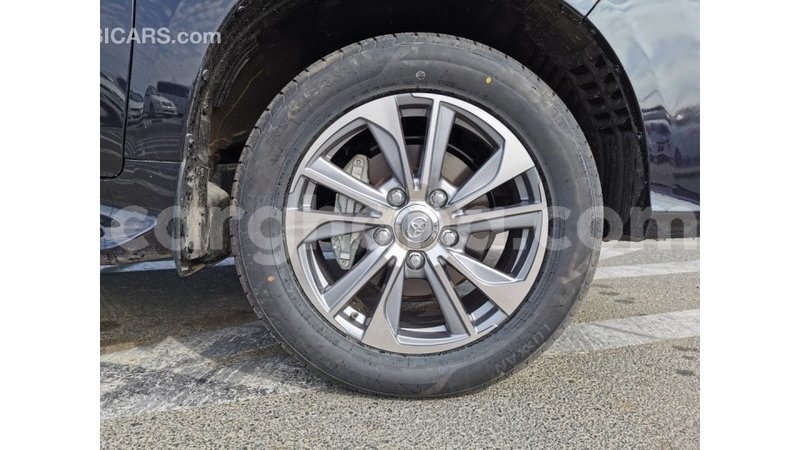 Big with watermark toyota land cruiser ashanti import dubai 14272