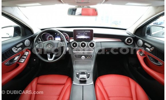 Buy Import Mercedes‒Benz 1117 Black Truck in Import - Dubai in Ashanti Buy Import Mercedes‒Benz 1117 Black Truck in Import - Dubai in Ashanti