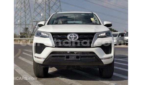 Buy Import Toyota Fortuner White Car in Import - Dubai in Ashanti Buy Import Toyota Fortuner White Car in Import - Dubai in Ashanti