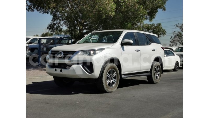 Big with watermark toyota fortuner ashanti import dubai 14305