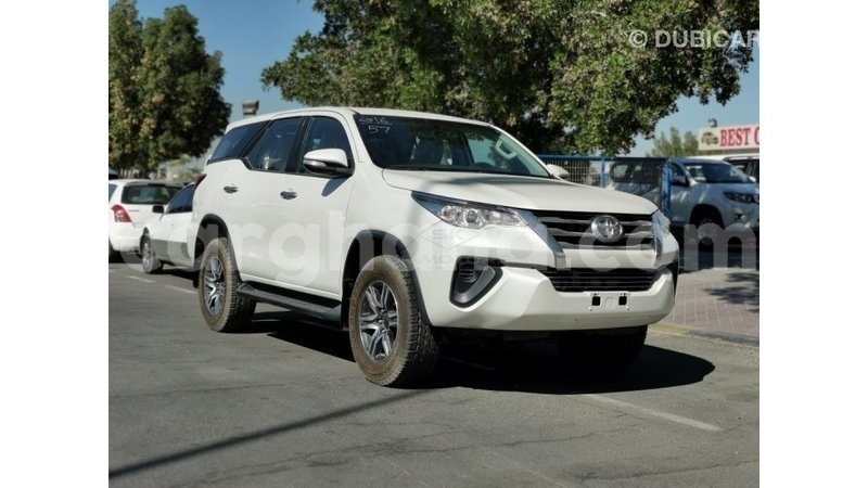 Big with watermark toyota fortuner ashanti import dubai 14305