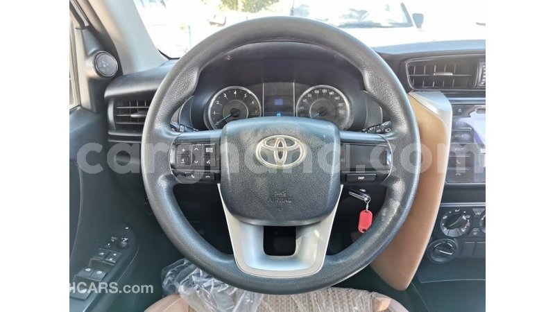 Big with watermark toyota fortuner ashanti import dubai 14305