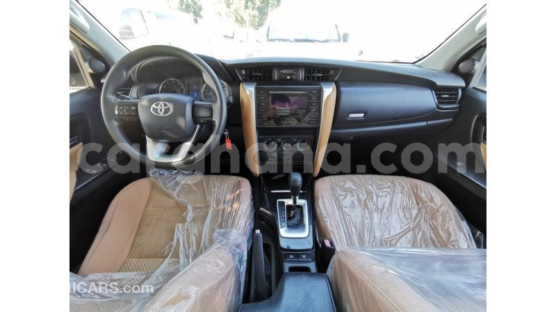 Big with watermark toyota fortuner ashanti import dubai 14305