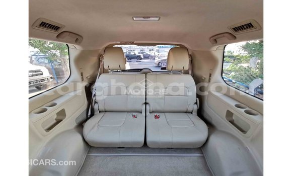 Ra Imported Toyota Land Cruiser funfun Ọkọ̀ in Import - Dubai ni Ashanti Ra Imported Toyota Land Cruiser funfun Ọkọ̀ in Import - Dubai ni Ashanti