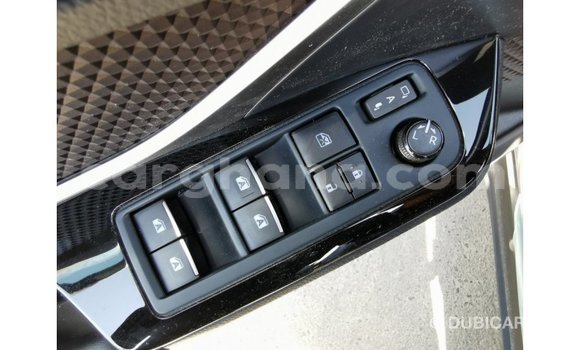 Sayi Imported Toyota C-HR Sauran Mota in Import - Dubai a Ashanti Sayi Imported Toyota C-HR Sauran Mota in Import - Dubai a Ashanti