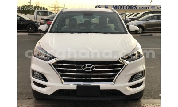 Buy Import Hyundai Tucson White Car in Import - Dubai in Ashanti Buy Import Hyundai Tucson White Car in Import - Dubai in Ashanti