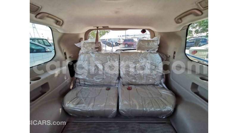 Big with watermark toyota land cruiser ashanti import dubai 14355