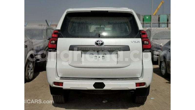 Big with watermark toyota prado ashanti import dubai 14363