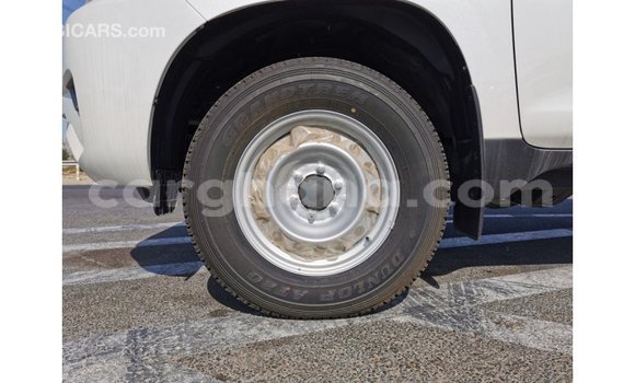 Buy Import Toyota Prado White Car in Import - Dubai in Ashanti Buy Import Toyota Prado White Car in Import - Dubai in Ashanti