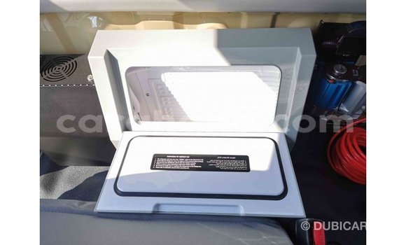 Buy Import Toyota Land Cruiser Beige Car in Import - Dubai in Ashanti Buy Import Toyota Land Cruiser Beige Car in Import - Dubai in Ashanti