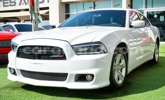 Ra Imported Dodge Charger funfun Ọkọ̀ in Import - Dubai ni Ashanti Ra Imported Dodge Charger funfun Ọkọ̀ in Import - Dubai ni Ashanti