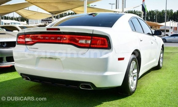 Ra Imported Dodge Charger funfun Ọkọ̀ in Import - Dubai ni Ashanti Ra Imported Dodge Charger funfun Ọkọ̀ in Import - Dubai ni Ashanti