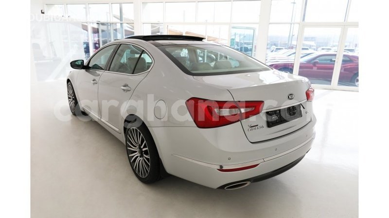 Big with watermark kia cadenza ashanti import dubai 14395