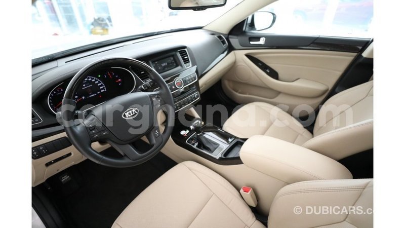 Big with watermark kia cadenza ashanti import dubai 14395