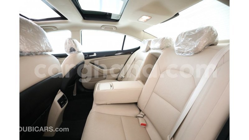 Big with watermark kia cadenza ashanti import dubai 14395