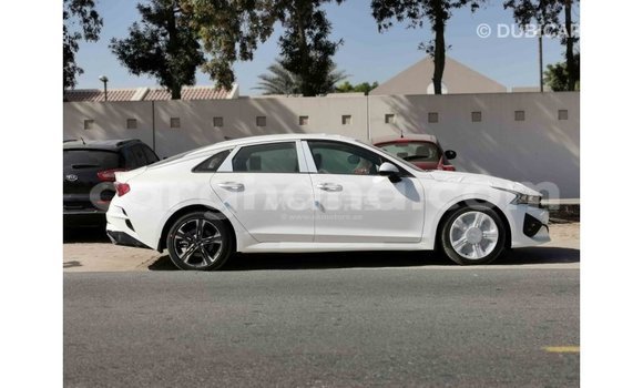Sayi Imported Kia K5 White Mota in Import - Dubai a Ashanti Sayi Imported Kia K5 White Mota in Import - Dubai a Ashanti