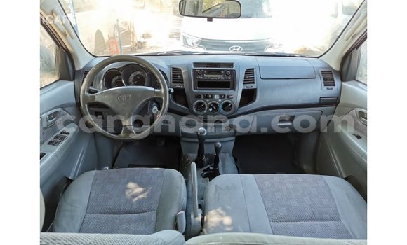Sayi Imported Toyota Hilux White Mota in Import - Dubai a Ashanti Sayi Imported Toyota Hilux White Mota in Import - Dubai a Ashanti