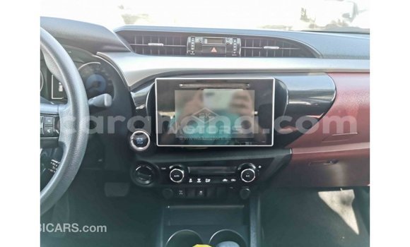 Sayi Imported Toyota Hilux White Mota in Import - Dubai a Ashanti Sayi Imported Toyota Hilux White Mota in Import - Dubai a Ashanti