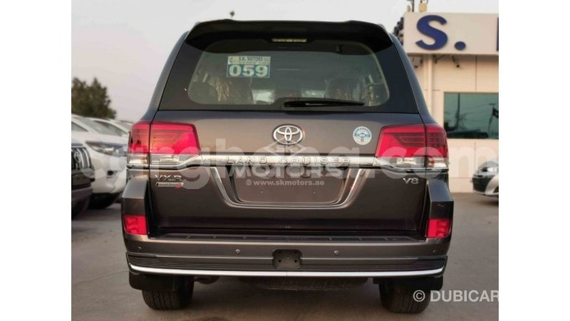 Big with watermark toyota land cruiser ashanti import dubai 14444